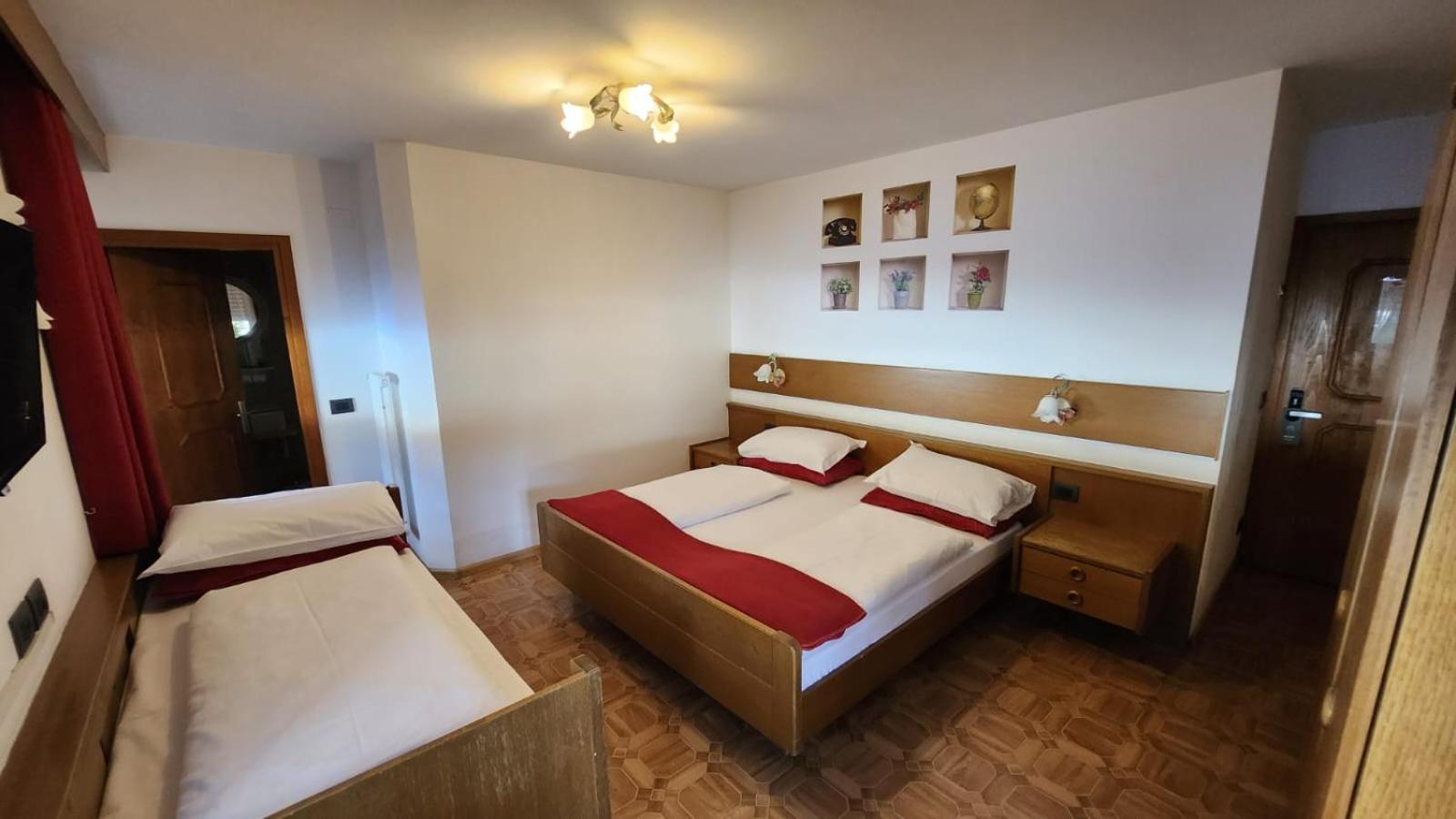 Inter Hotel B&B Vigo di Fassa Phòng bức ảnh